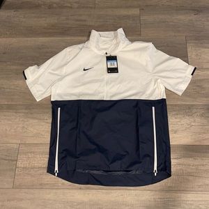 Brand New Nike Shirt Jacket Half Zip Size Medium